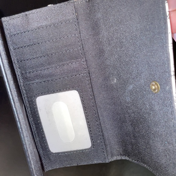 Loungefly Alice Sketch wallet - Picture 4 of 4